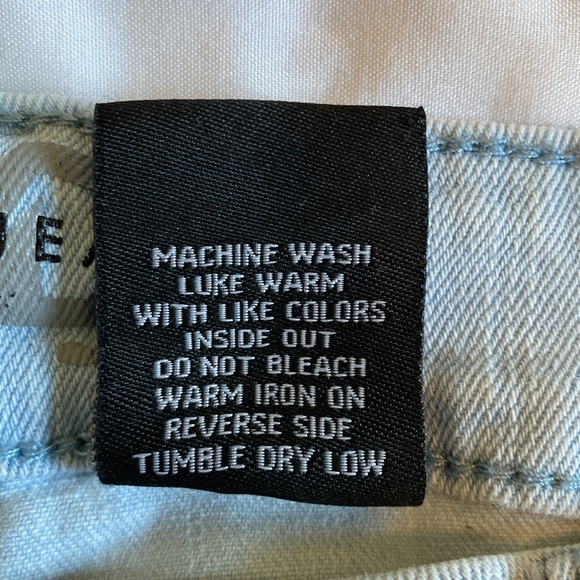 YDX 🌸3/$20 Smart Jeans, distressed high rise, cropped, size 5/6 - Picture 4 of 5